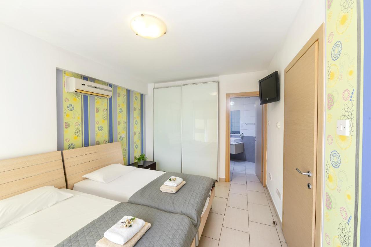 Fig Tree Bay Apartment 103 โปรทาราส ภายนอก รูปภาพ